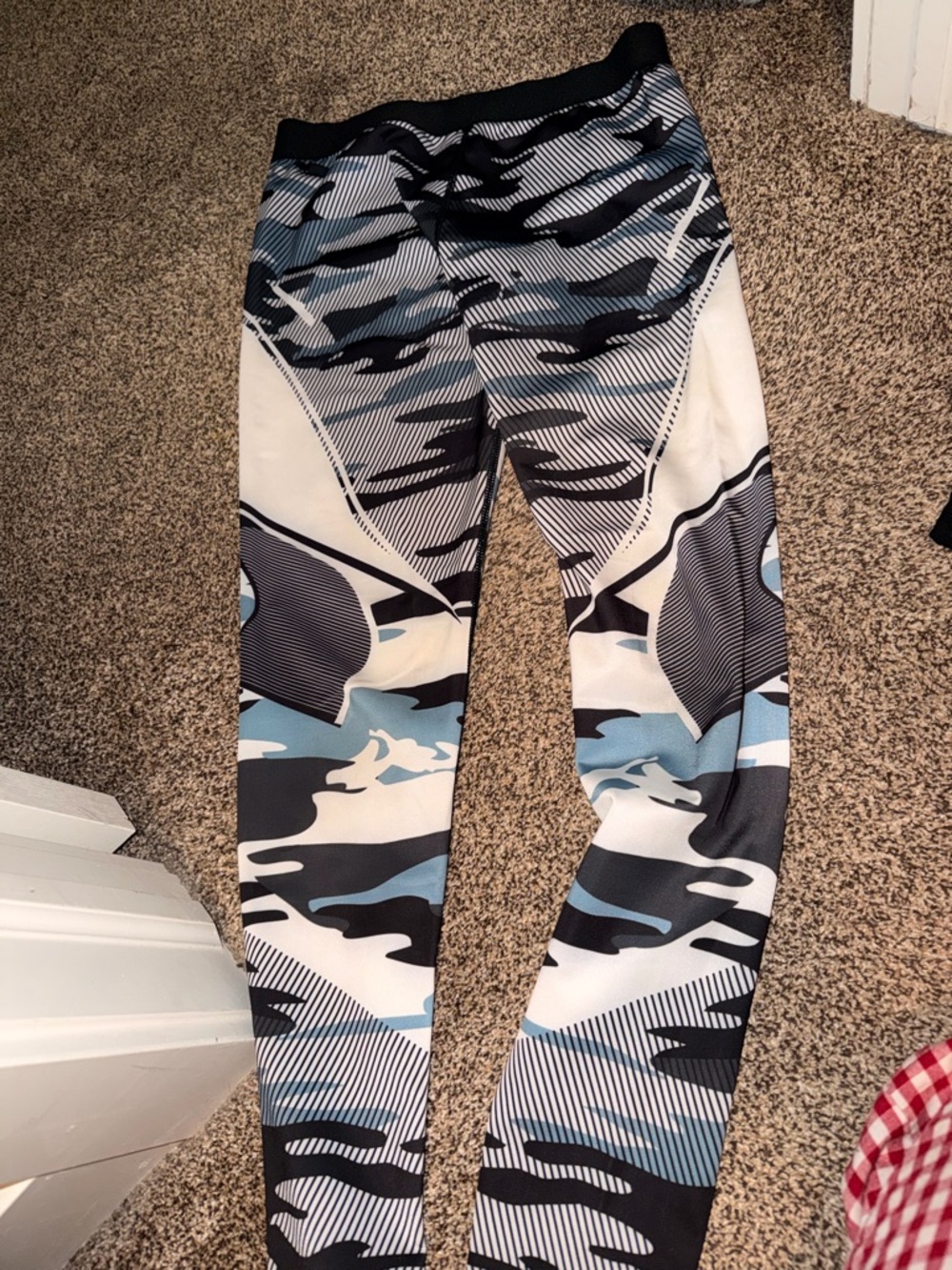Compression Leggings Bundle (2) - Picture 2 of 3